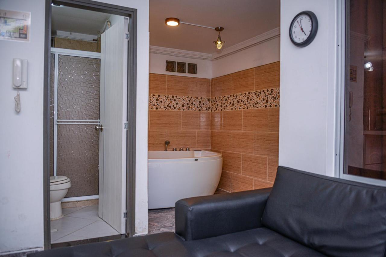 Apartment Carrera 301 Medellin Exterior photo